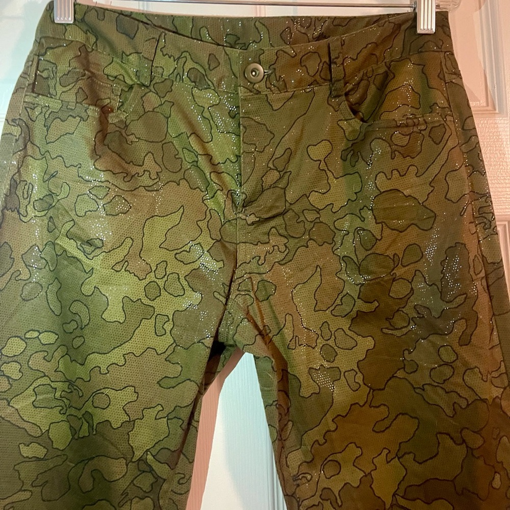 Express Jeans/Pants - Green Camo with a Sheen - Sz 5/6